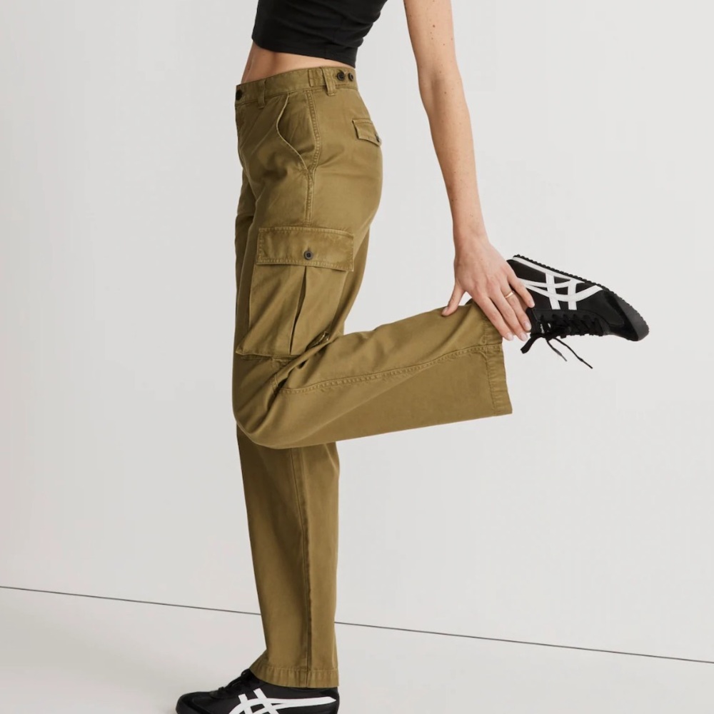 Madewell Green Garment-Dyed Low Slung Straight Cargo Pants Women’s 28 Wide Leg